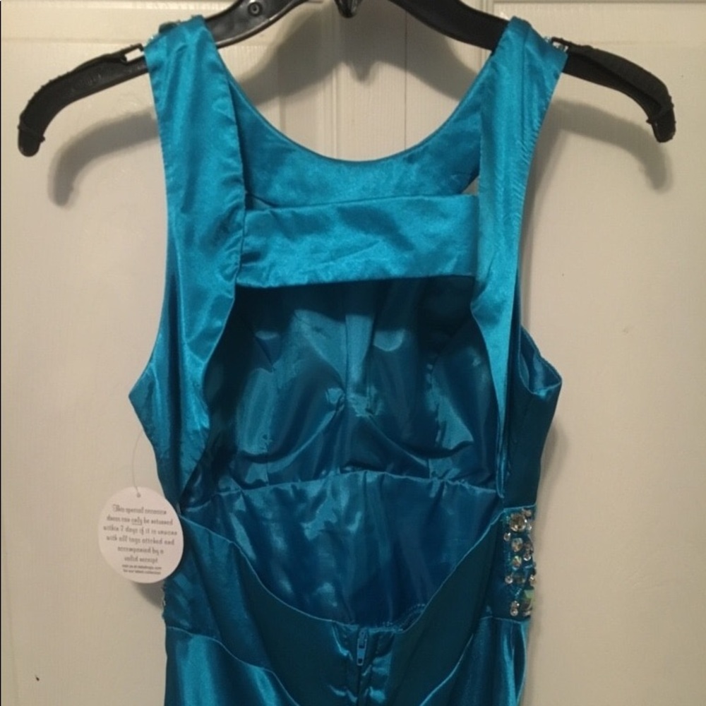 Prom dress - Picture 4 of 4